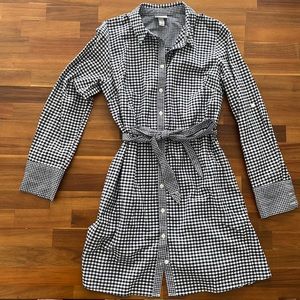 Vineyard Vines x Target blue gingham long sleeve dress